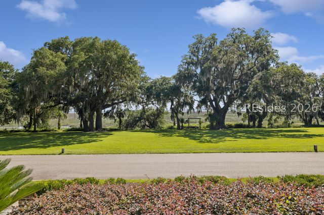 40 River Pl, Beaufort, SC 29906