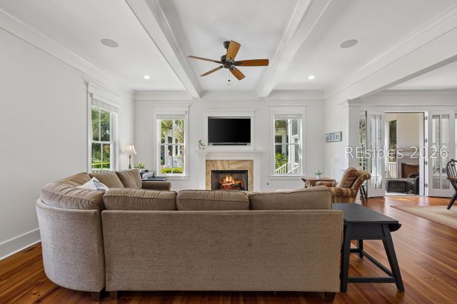 40 River Pl, Beaufort, SC 29906