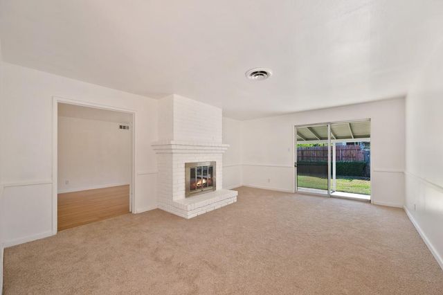 4636 Goya Pkwy, Sacramento, CA 95823