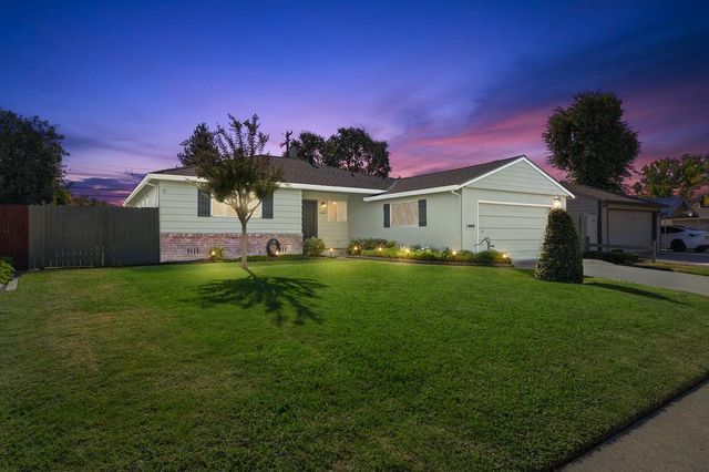 4636 Goya Pkwy, Sacramento, CA 95823