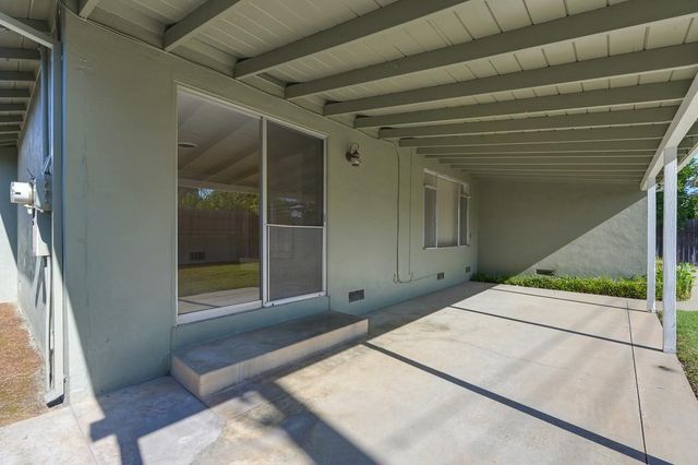 4636 Goya Pkwy, Sacramento, CA 95823