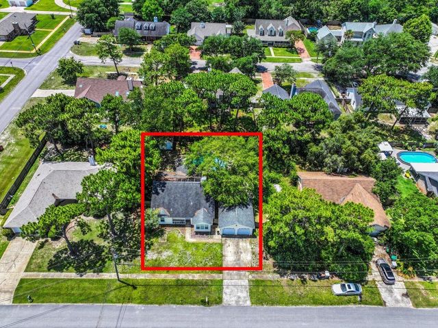 9421 Victoria Lane, Navarre, FL 32566