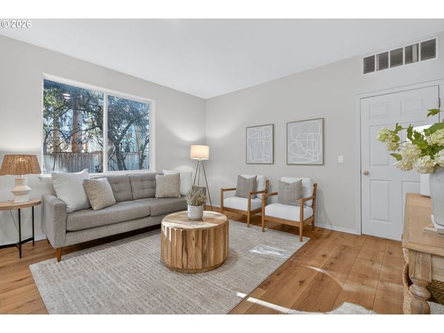 12212 Sw QUAIL CREEK Ln, Portland, OR 97223