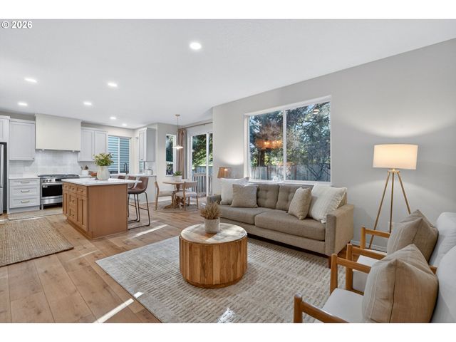 12212 Sw QUAIL CREEK Ln, Portland, OR 97223