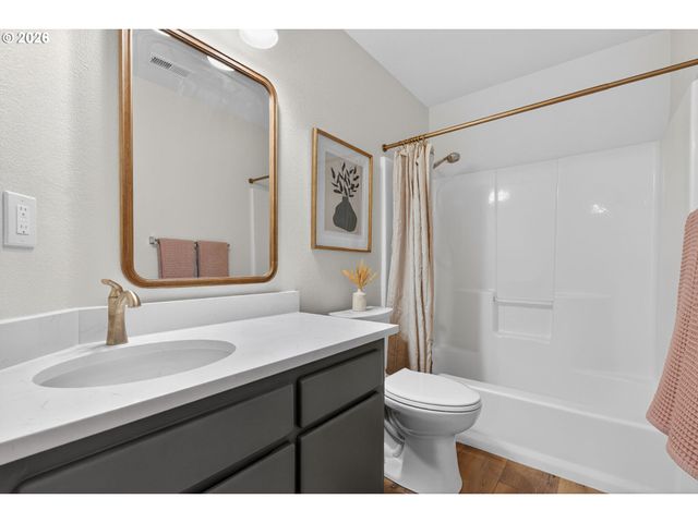 12212 Sw QUAIL CREEK Ln, Portland, OR 97223