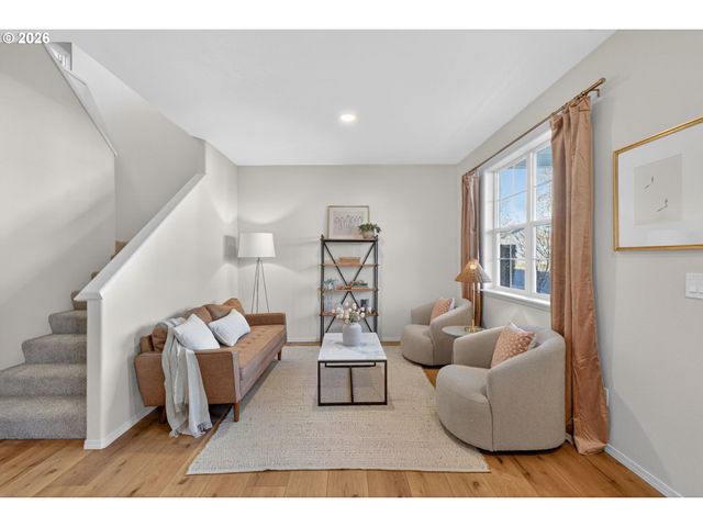 12212 Sw QUAIL CREEK Ln, Portland, OR 97223