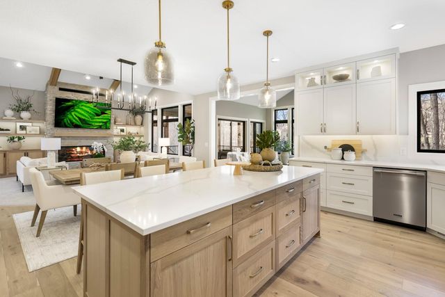 10149 Upper 196th Way W, Lakeville, MN 55044