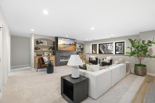 10149 Upper 196th Way W, Lakeville, MN 55044