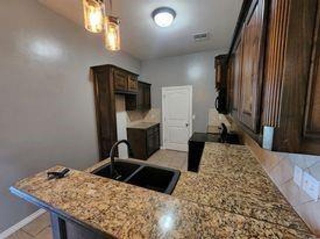 10716 SW 32nd Street, Yukon, OK 73099