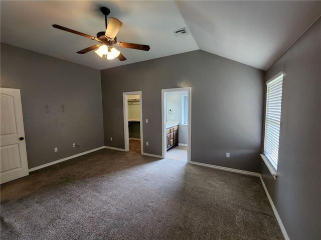 10716 SW 32nd Street, Yukon, OK 73099