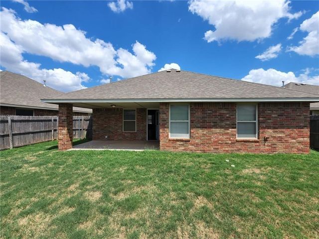 10716 SW 32nd Street, Yukon, OK 73099