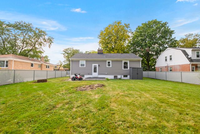 17531 Henry Street, Lansing, IL 60438