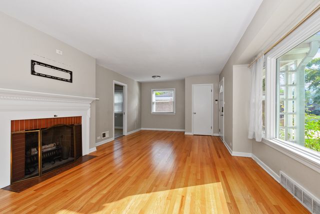 17531 Henry Street, Lansing, IL 60438