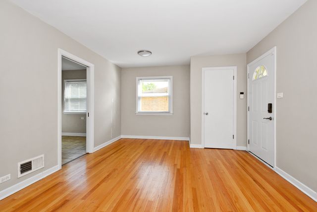 17531 Henry Street, Lansing, IL 60438