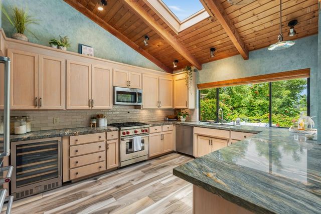 315 Mccormick Avenue, Capitola, CA 95010