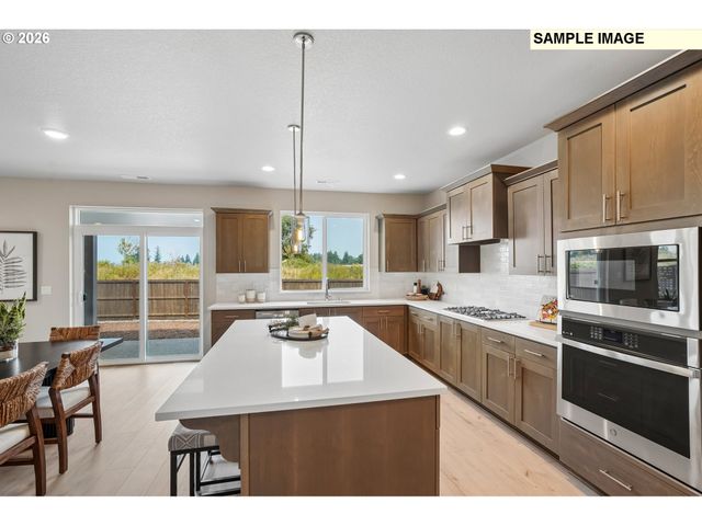 608 N 88TH Dr 235, Ridgefield, WA 98642