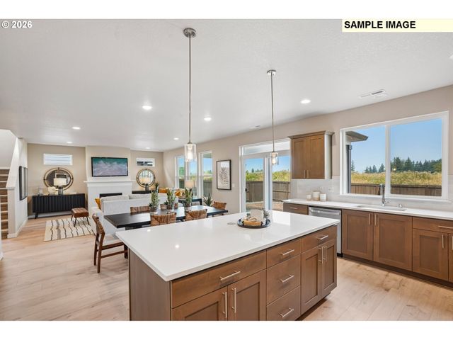 608 N 88TH Dr 235, Ridgefield, WA 98642