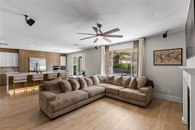 700 Pinnacle Heights Lane, Las Vegas, NV 89144