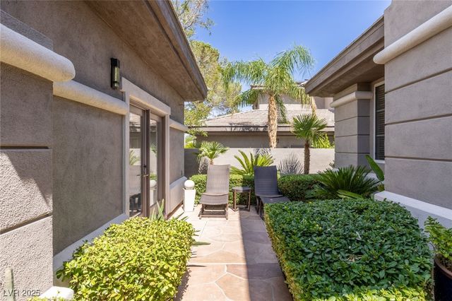 700 Pinnacle Heights Lane, Las Vegas, NV 89144