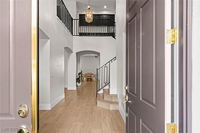 700 Pinnacle Heights Lane, Las Vegas, NV 89144