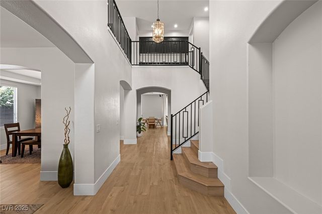 700 Pinnacle Heights Lane, Las Vegas, NV 89144