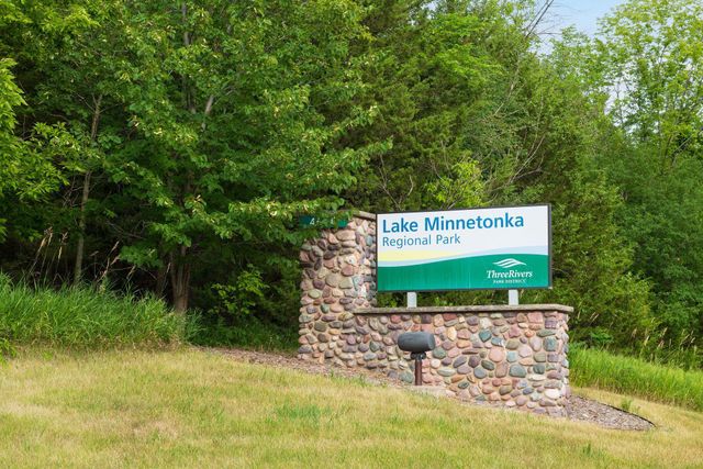 3758 Woodland Cove Parkway, Minnetrista, MN 55331