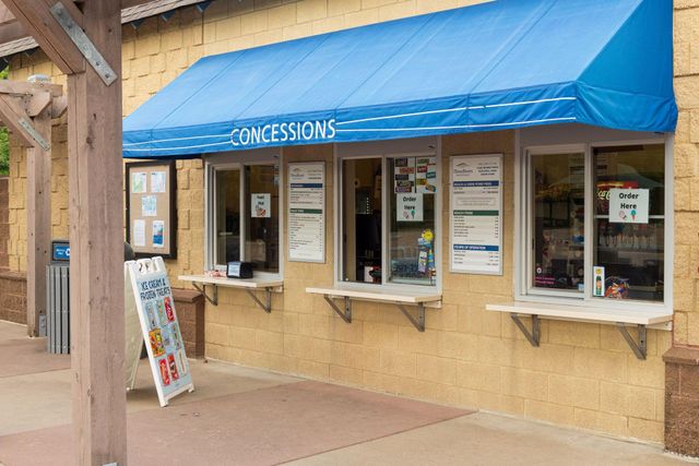 3758 Woodland Cove Parkway, Minnetrista, MN 55331