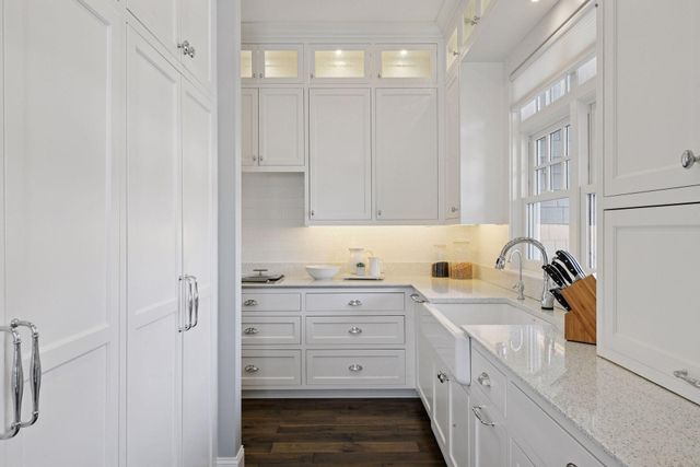 3758 Woodland Cove Parkway, Minnetrista, MN 55331