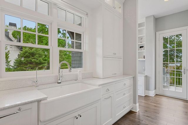 3758 Woodland Cove Parkway, Minnetrista, MN 55331