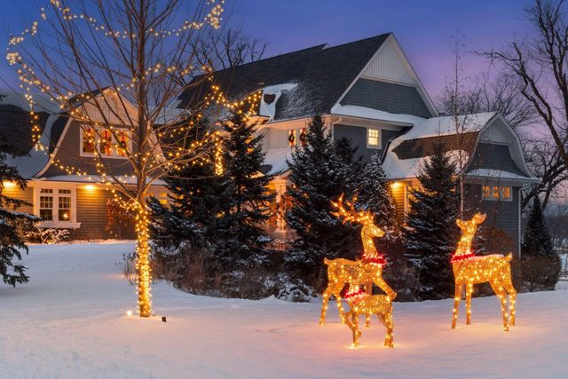 3758 Woodland Cove Parkway, Minnetrista, MN 55331