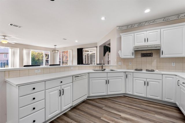 122 Nolan DR, Georgetown, TX 78633