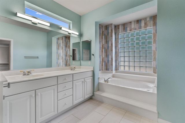 122 Nolan DR, Georgetown, TX 78633