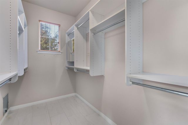 122 Nolan DR, Georgetown, TX 78633