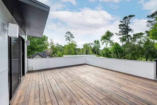 8317 Hunters Creek Drive, Hunters Creek Village, TX 77024