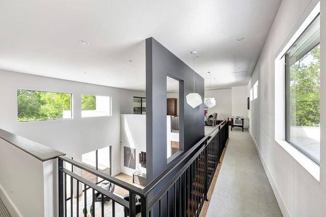 8317 Hunters Creek Drive, Hunters Creek Village, TX 77024