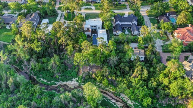 8317 Hunters Creek Drive, Hunters Creek Village, TX 77024