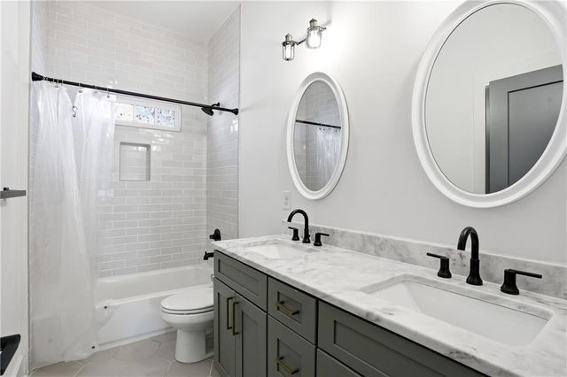 1025 Oak SW Street, Atlanta, GA 30310