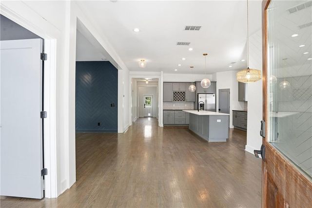 1025 Oak SW Street, Atlanta, GA 30310