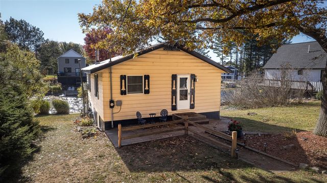 1913 White Birch Court, Mears, MI 49436