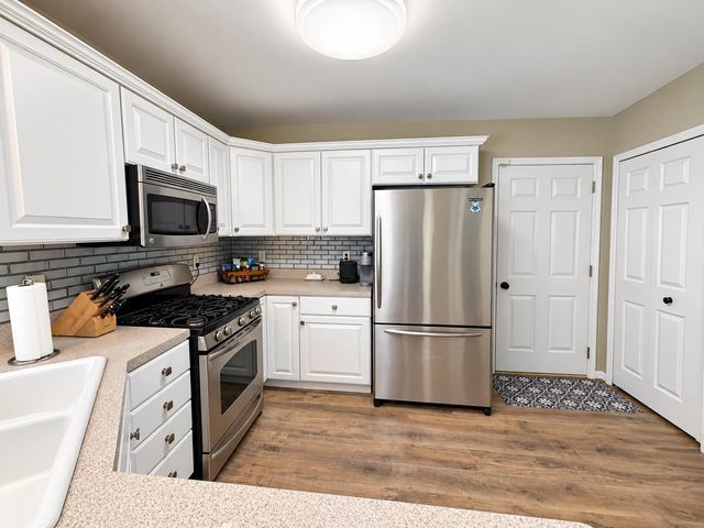 7320 Jeffrey Court, Linden, MI 48451