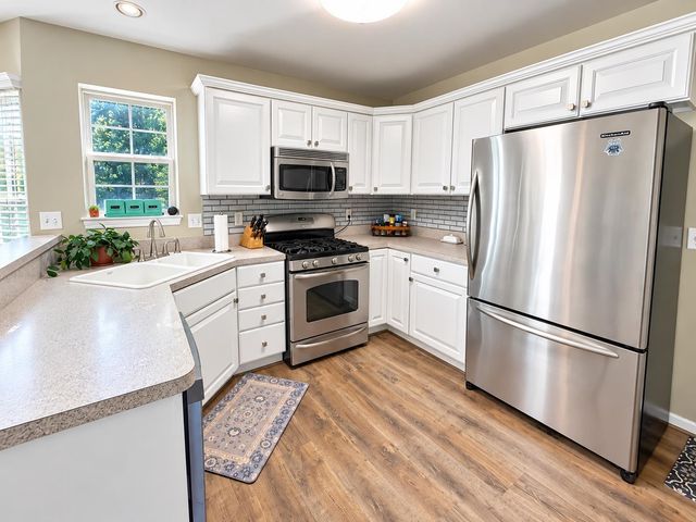 7320 Jeffrey Court, Linden, MI 48451