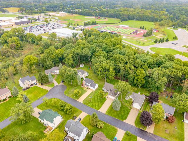 7320 Jeffrey Court, Linden, MI 48451