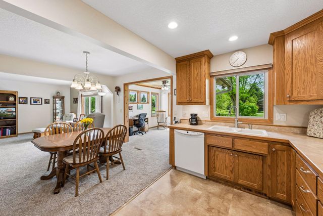 10805 99th Place N, Maple Grove, MN 55369