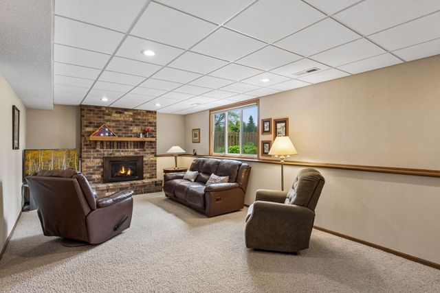 10805 99th Place N, Maple Grove, MN 55369