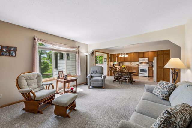 10805 99th Place N, Maple Grove, MN 55369