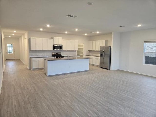 1816 Boggy Creek Ranch RD, Georgetown, TX 78628