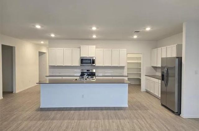 1816 Boggy Creek Ranch RD, Georgetown, TX 78628