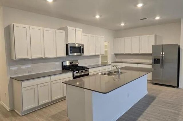 1816 Boggy Creek Ranch RD, Georgetown, TX 78628