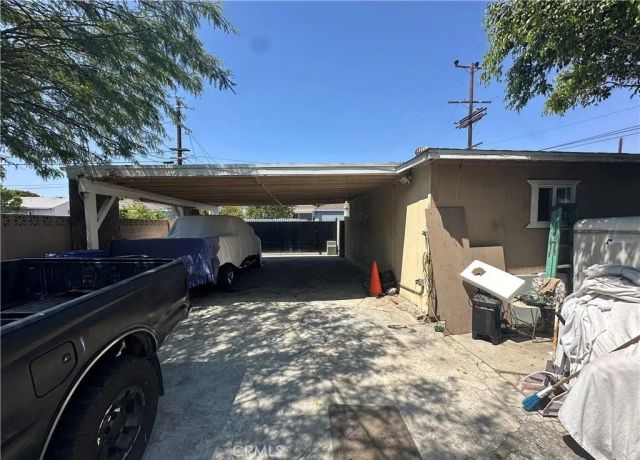 10673 Saticoy, Sun Valley, CA 91352