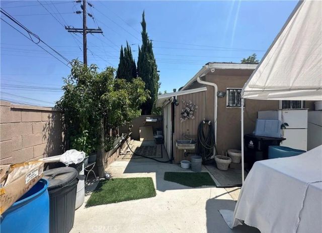 10673 Saticoy, Sun Valley, CA 91352